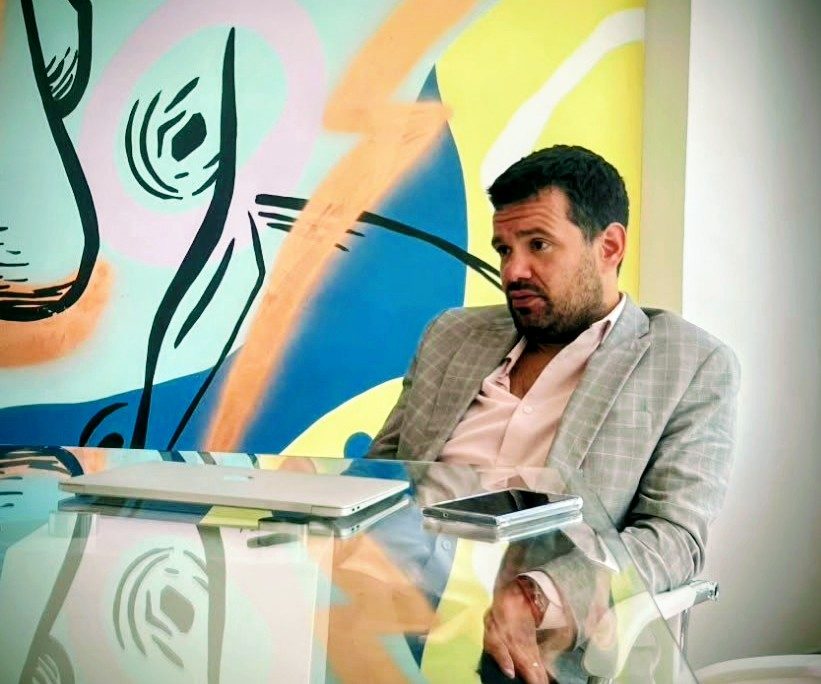 Román Nieves, abogado en La Plata